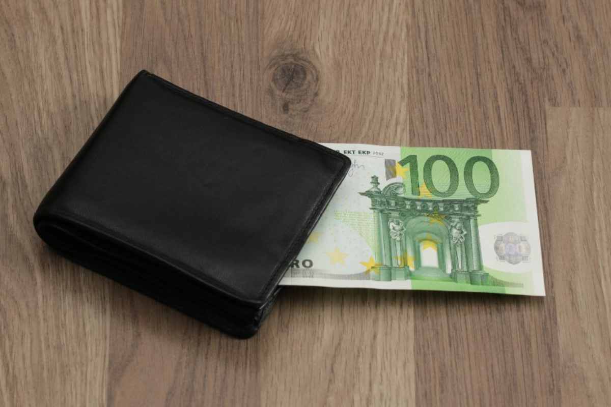 100 euro, valore