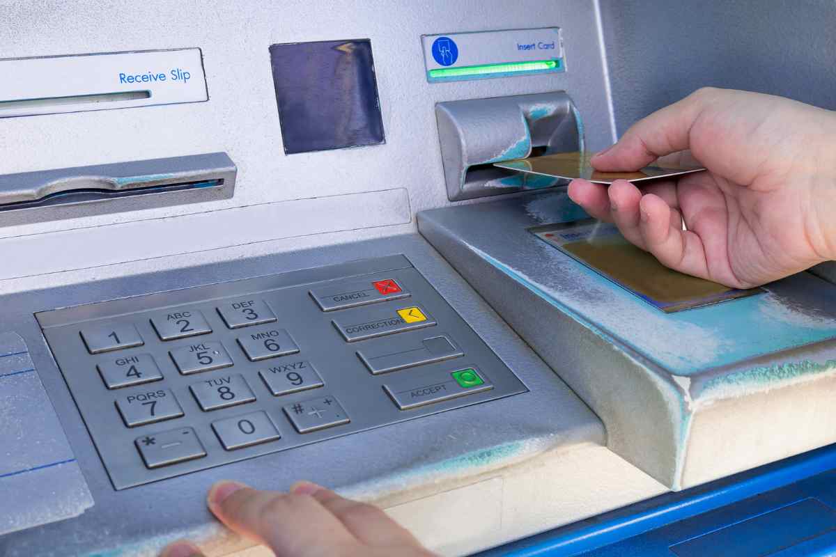 Bancomat, ricordati di premere questo tasti importantissimo dopo aver prelevato