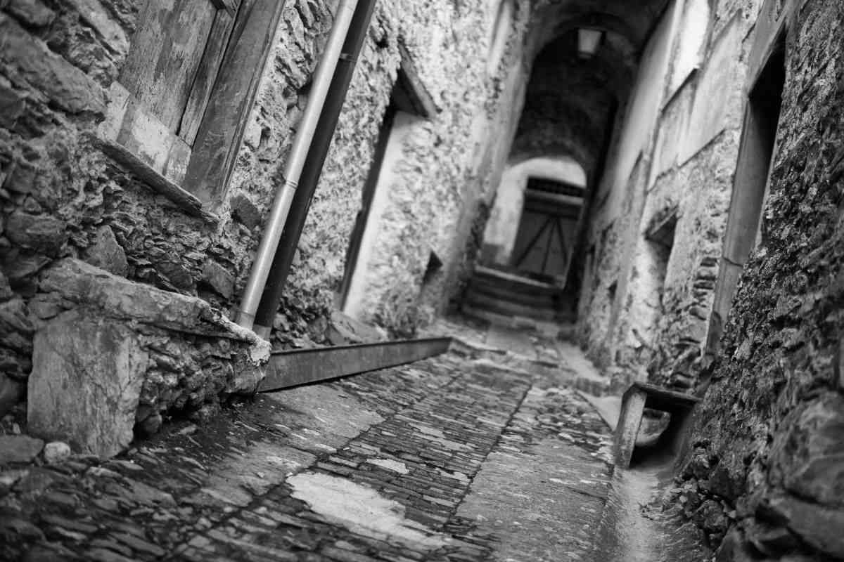 borgo autunno streghe: scopri triora