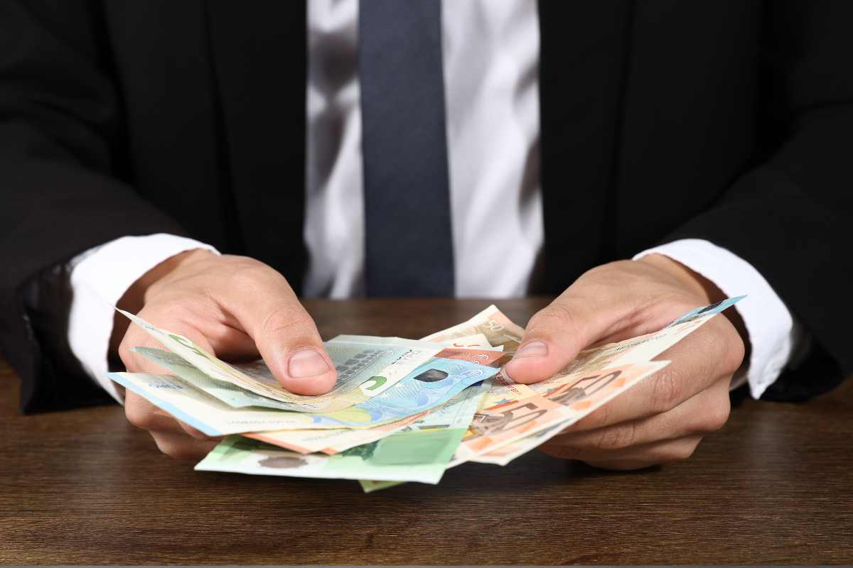 Risparmi 10.000 euro in 52 settimane